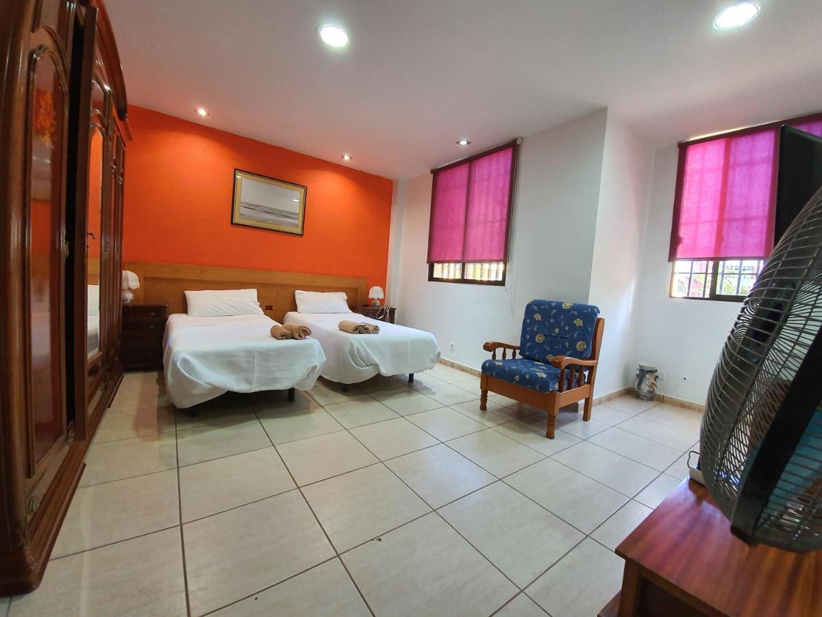 Doramas Private Rooms Shared Toilet Playa del Ingles  Exterior photo